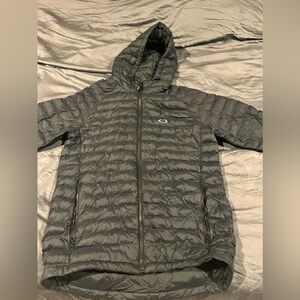 OAKLY puffer jacket